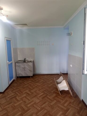 Долгосрочная аренда квартир: 1 комната, Агентство недвижимости, Без подселения, Без мебели
