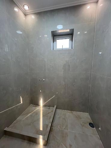 Продажа коттеджей и домов: Продается 5-комнатный дом Район: ж/м Ак Ордо-1 Площадь дома: 200 м² — 9