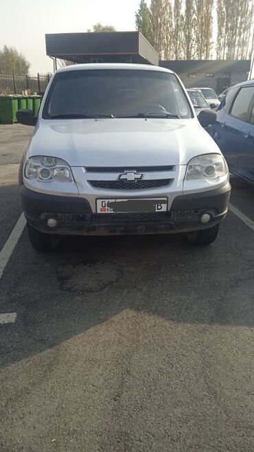 шины на ниву r16: Chevrolet Niva: 2011 г., 1.5 л, Механика, Бензин, Внедорожник