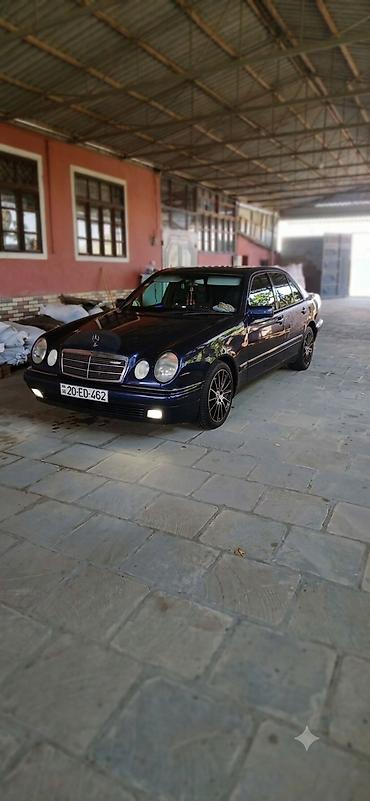 mercedes 170 b: Mercedes-Benz 230: 2.3 l | 1996 il Sedan — 3