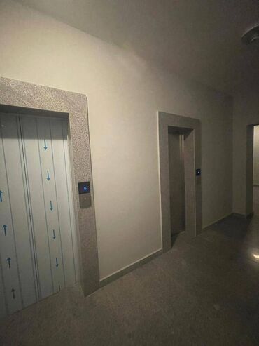 Uzunmüddətli kirayə mənzillər: 28 may metrosunun çıxışında,18 mərtəbənin,16-ci mərtəbəsində,1 — 8