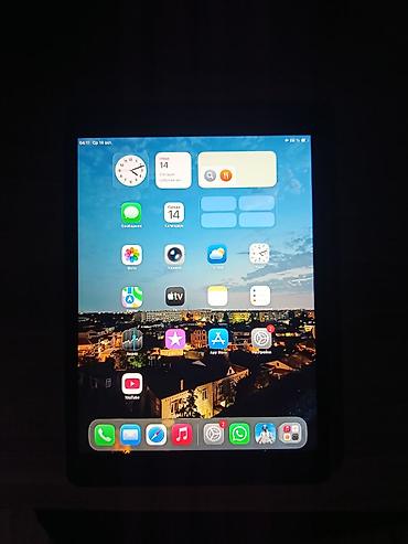 macbook pro 2011: Apple iPad planşet - Model: iPad (Touch ID düyməsi olan klassik — 2