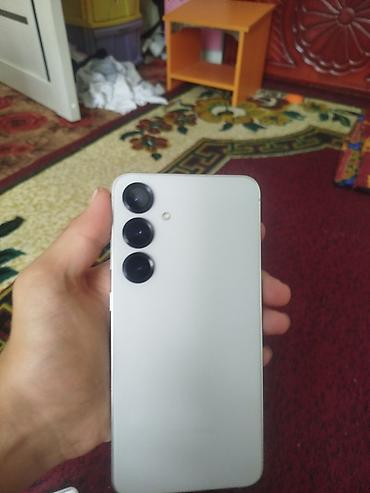 камеры авто: Samsung Galaxy S24+, Б/у, 256 ГБ, цвет - Белый, 2 SIM — 3