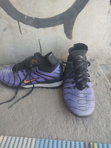 кросовки ролики: Мужские кроссовки, 39, Nike, Б/у, цвет - Фиолетовый, Платная доставка