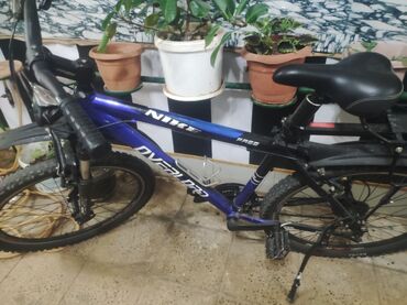 Elektrik velosipedlər: Dağ/şəhər tipli velosiped - Geniş protektorlu 26" təkərlər, yolsuzluq
