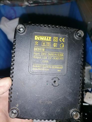 h1 80w: DeWalt punjač za baterije model DE9118 - Ulaz: 230 V ~, 50/60 Hz — 1