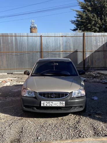Hyundai: Hyundai Accent: 2004 г., 1.6 л, Механика, Бензин, Седан