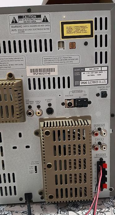 kaset aux: Musiqi mərkəzi,dinamiklər.Musiqi mərkəzi "Samsung".Bluetooth,AUX — 3