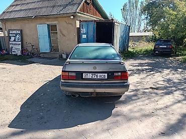 Volkswagen: Volkswagen Passat: 1991 г., 2 л, Механика, Бензин, Седан — 2