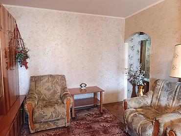 Батирлерди сатуу: 2 бөлмө, 44 м², 3-мкр 104-серия, 3 кабат — 10
