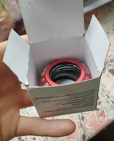 самокат xiomi: Интегрированная рулевая на самокат от компании Hipe красного цвета