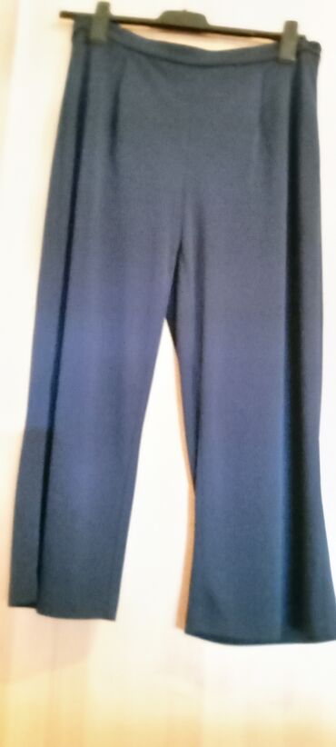 Pantalone: XL (EU 42), Normalan struk, Drugi kroj pantalona