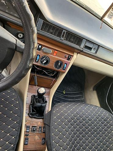 eafc 25: Mercedes-Benz E-Class: 1991 г., 2.3 л, Механика, Бензин, Седан — 5