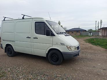 спринтер коротки: Грузовой фургон Mercedes-Benz Sprinter (короткая база, средняя крыша) — 6