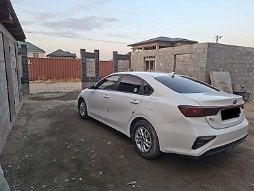 кия автомашина: Kia Cerato: 2018 г., 1.6 л, Автомат, Бензин, Седан — 3