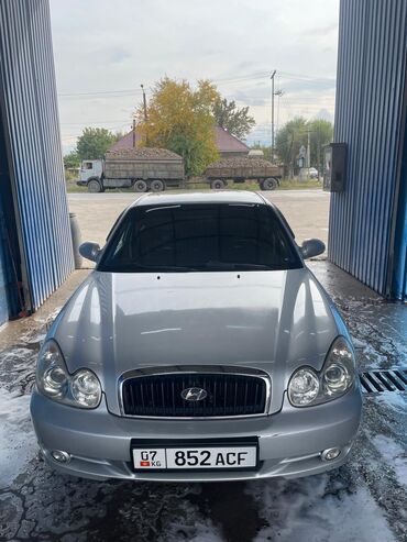 Hyundai: Hyundai Sonata: 2005 г., 2 л, Механика, Бензин, Седан