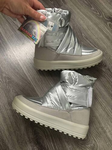 Gležnjače: Gležnjače, Skandia, 41 — 9