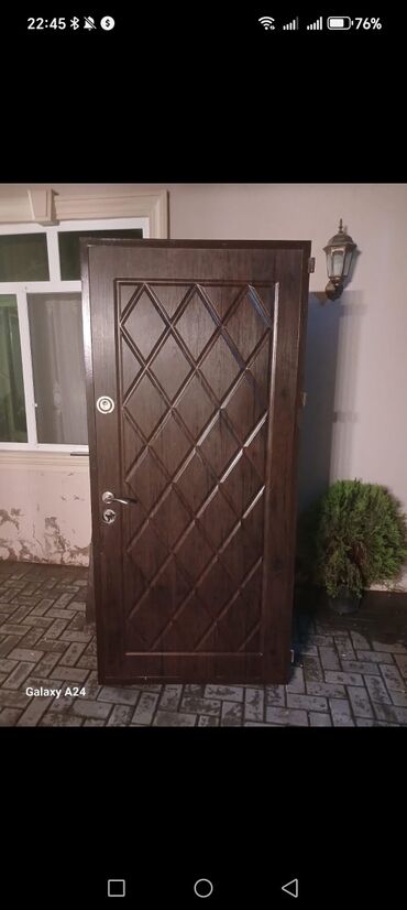 Обои: Б/у Входная дверь C гарантией, Самовывоз, Бесплатная доставка, Платная доставка