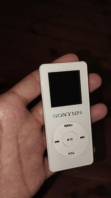 telfer nədir: Mahnı, video, səs yazmaq, oyun və bir neçə funksiyası var 4 gb yaddaş — 1