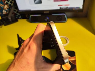 Apple iPhone: IPhone 15 Pro Max, Б/у, 256 ГБ, Серебристый, Зарядное устройство, Защитное стекло, Кабель, 81 % — 6