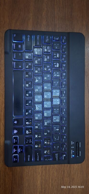 Klaviaturalar: 7 rəngdə Led işıqlı nazik slim klaviatura. Hazır azərbaycan, ingilis — 12