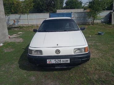 бензонасос на пассат: Volkswagen Passat: 1990 г., 1.8 л, Бензин