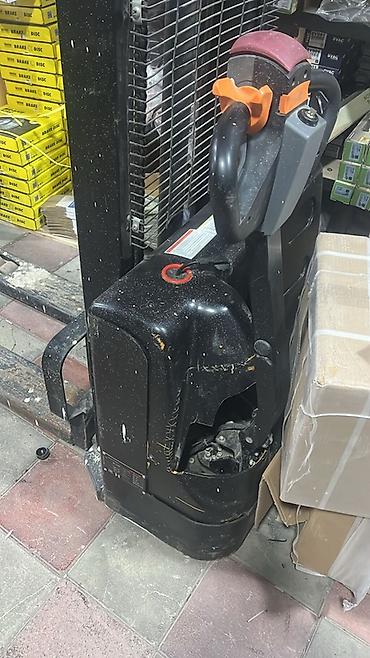 avtocar: Elektrik paletli yığıcı (stacker) - Güc mənbəyi: elektrik - — 2