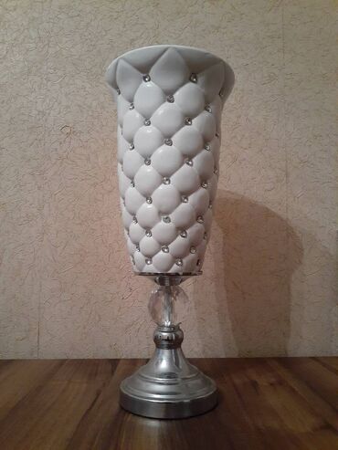 boyuk vaza: Bir vaza, Keramika