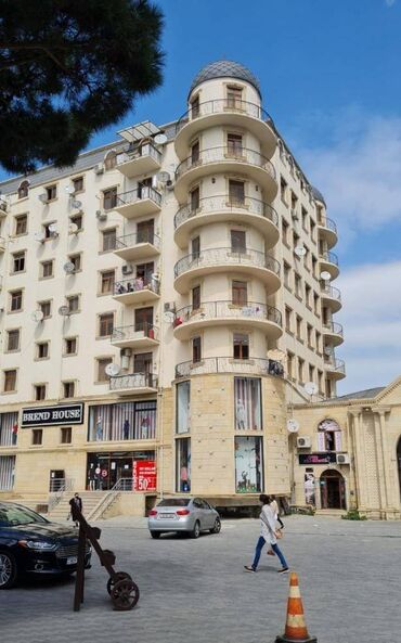 Yeni tikili: 3 otaqlı, Yeni tikili, 80 kv. m — 1