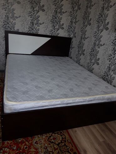 Двуспальные кровати: Сатылат
Состояниясы жакшы 👍