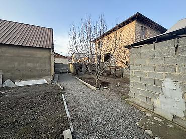 Продажа коттеджей и домов: Продаётся дом в Новопавловка Участок — 5 соток (полностью огорожен) — 3