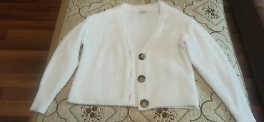 Jaket qadin ucun yaxsi veziyete s m l razmerlere gedir. 20 yanvardadi