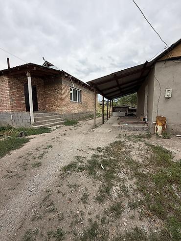 Продажа коттеджей и домов: 5 комнат, 100 м², 11 соток, Бишкек, Риэлтор — 11