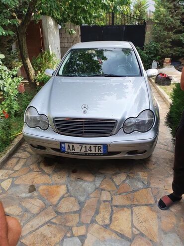 Sale cars: Mercedes-Benz C-Class: 2.2 l | 2002 year Limousine