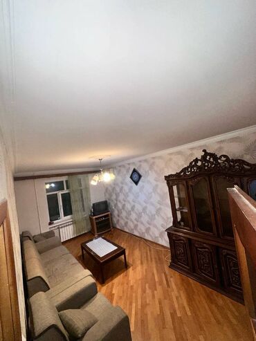 Uzunmüddətli kirayə mənzillər: Həzi aslanov metrosunun yanında,9 mərtəbənin,8-ci mərtəbəsində,2 — 8