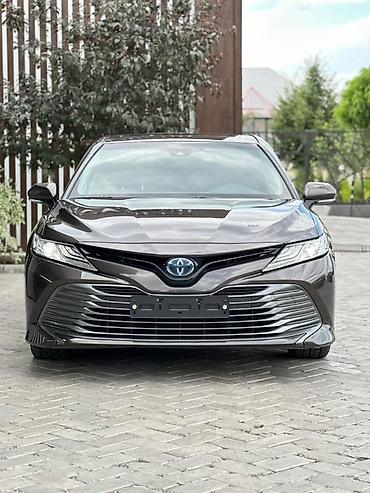 Toyota: Toyota Camry: 2018 г., Гибрид, Седан — 4
