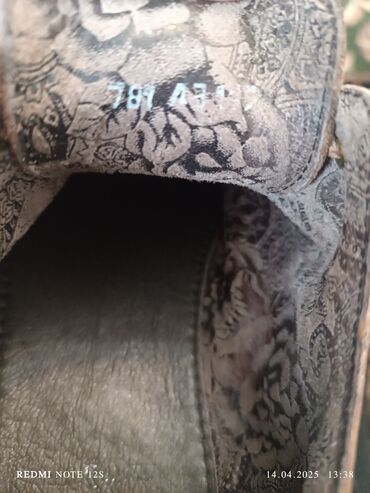 Ayaqqabılar: Rusiya fedarasiyasından alınıb .Qoyulan qiymət dəyərindən çox ucuzdur — 5