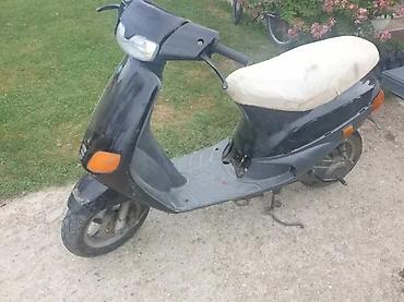 auto crni leskovac: PIAGGIO ZIP | Na prodaju u delovima skuter . Nema papire . 50cc.   — 2