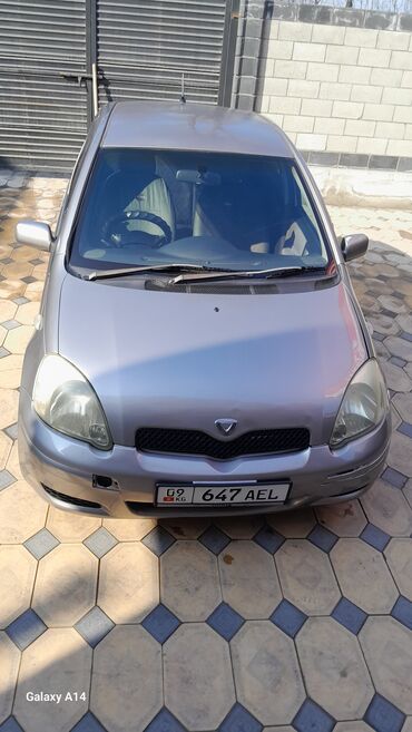 продам авто в рассрочку: Toyota Vitz: 2003 г., 1.3 л, Вариатор, Бензин