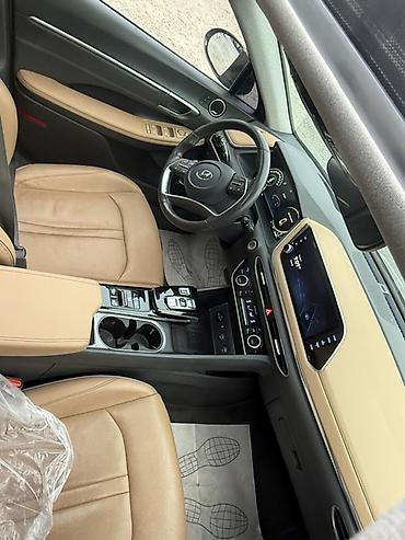 Продажа авто: Hyundai Sonata: 2021 г., 2 л, Автомат, Гибрид, Седан — 5