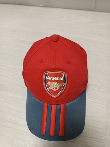 Головные уборы: Мужской головной убор, Adidas, Б/у, цвет - Красный, Самовывоз