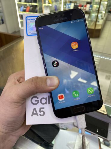 samsung t9: Samsung Galaxy A5 2017, Б/у, 16 ГБ, цвет - Черный, 2 SIM