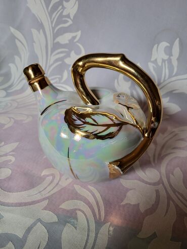 Čajnici: Bokal za zestoko pice,francuski,porcelanski. 70te. Bokal nov — 6