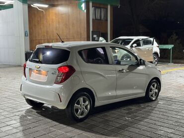 Chevrolet: Chevrolet Spark: 2017 г., 1 л, Вариатор, Бензин, Хэтчбэк — 4