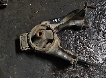 Двигатели, моторы и ГБЦ: Подушка ДВС \ АКПП с японского автомобиля. См.Фото. Автозапчасти из at lalafo.kg — 11 Двигатели, моторы и ГБЦ: Подушка ДВС \ АКПП с японского автомобиля. См.Фото. Автозапчасти из — 11