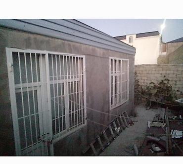 Həyət evləri və villaların satışı: Satilir heyet evi,manalit evdir,144 kv,ev 3 sot torpaqda tikilib, hem — 3