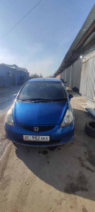 Honda: Honda Fit: 2004 г., 1.3 л, Вариатор, Бензин