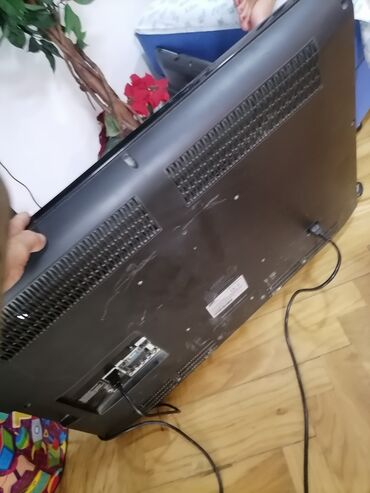 Televizori: TV SAMSUNG 32 inča ili 82 dijagonala ekrana ispravan dobar sa — 5