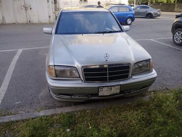 Mercedes-Benz: Mercedes-c230kompressor
2000 il
306000 mil