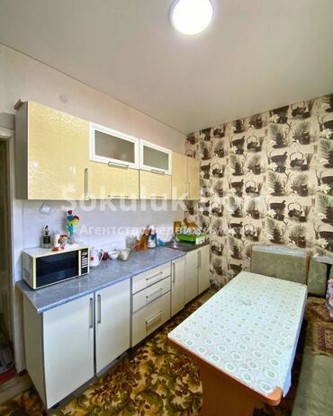панельный дом: 3 бөлмө, 62 кв. м, 2 кабат